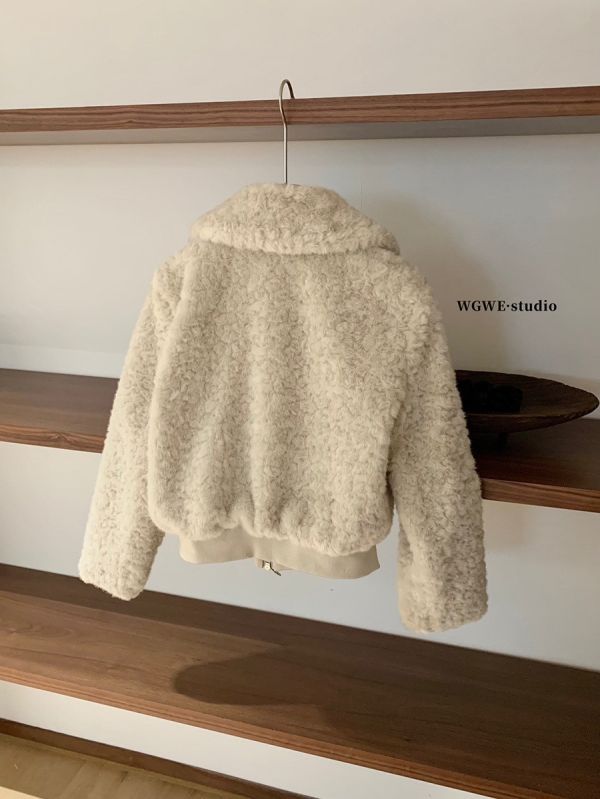 翻領氣質短款溫柔少女毛毛保暖外套-3色 翻領氣質短款溫柔少女毛毛保暖外套-3色