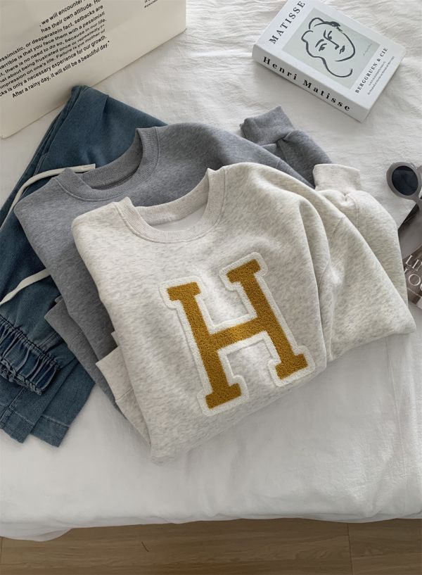 毛巾繡美式復古鬆弛感減齡上衣-3色 毛巾繡美式復古鬆弛感減齡上衣-3色