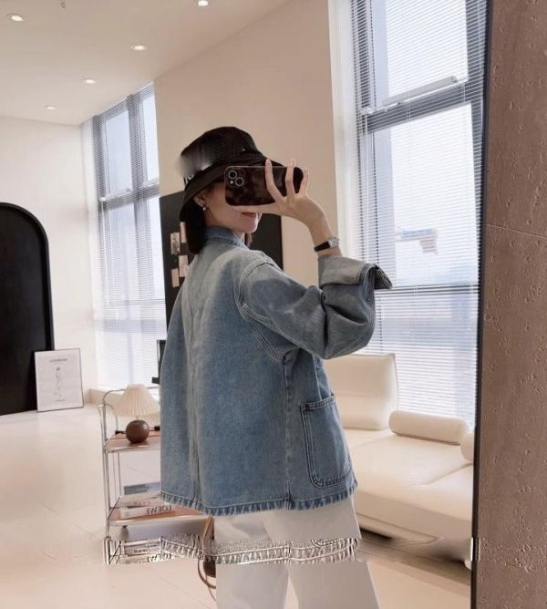 大口袋實用酵素淺藍牛仔外套 大口袋實用酵素淺藍牛仔外套