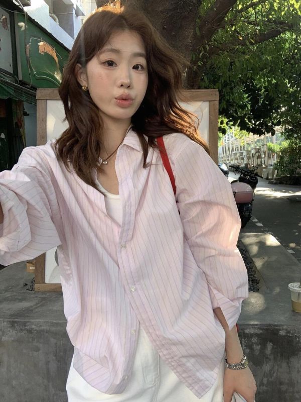 粉嫩少女韓系慵懶條紋襯衫-2色 粉嫩少女韓系慵懶條紋襯衫-2色