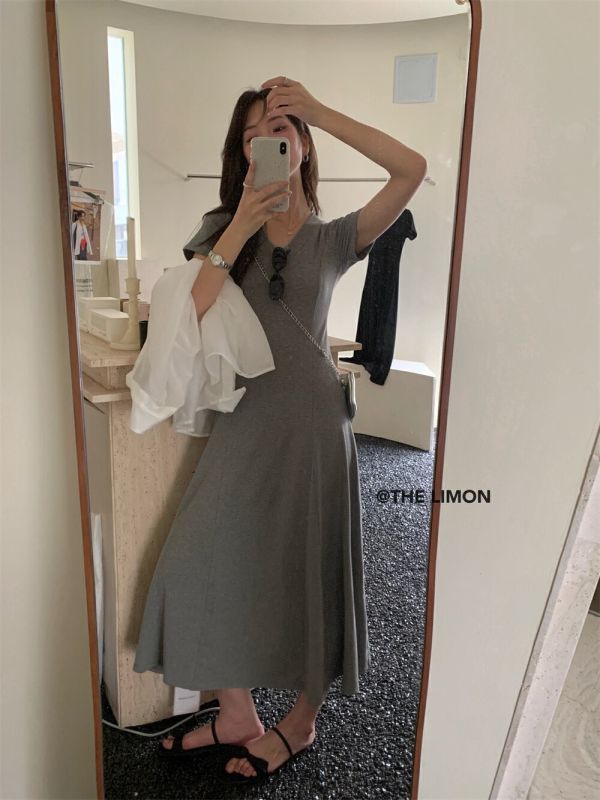 赫本風修身氣質顯瘦紙片人連身裙-2色 赫本風修身氣質顯瘦紙片人連身裙-2色