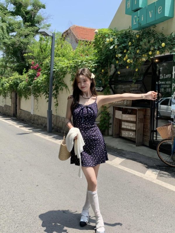 夏日甜心套裝 韓系碎花收腰裙+防曬開衫 夏日甜心套裝 韓系碎花收腰裙+防曬開衫