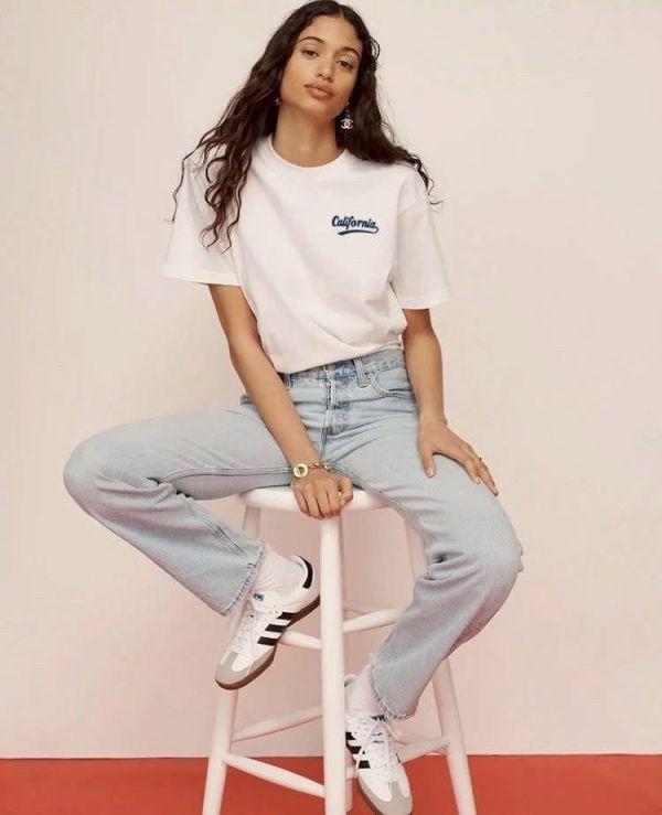 前後英文字母印花T恤-2色 前後英文字母印花T恤-2色