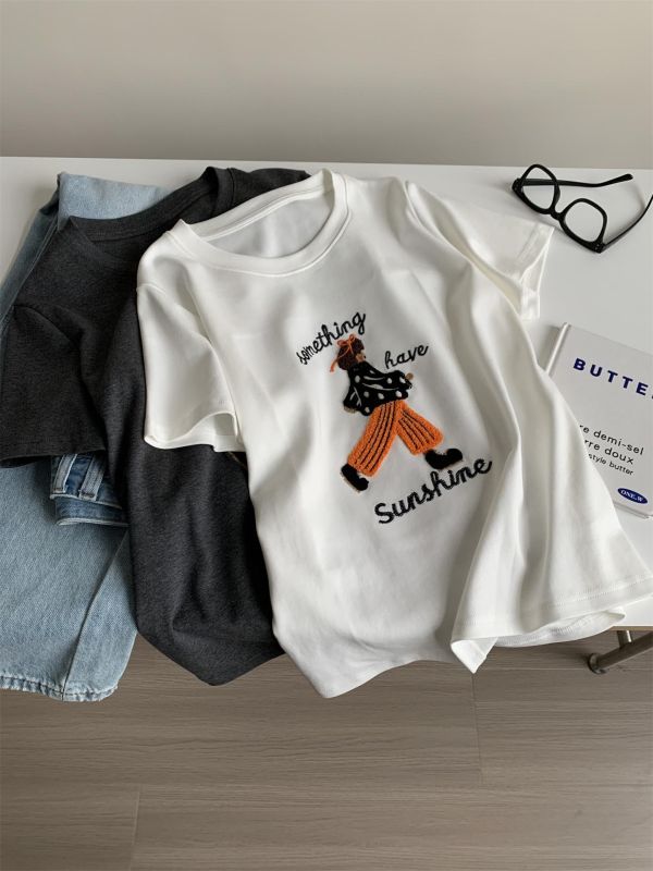 小女孩立體刺繡棉質減齡舒適T-2色 小女孩立體刺繡棉質減齡舒適T-2色