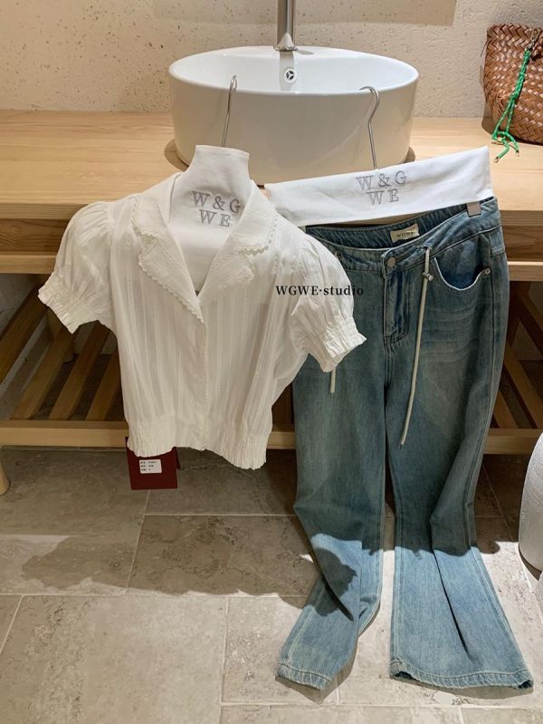 設計感收腰法式蕾絲花邊V領襯衫 設計感收腰法式蕾絲花邊V領襯衫