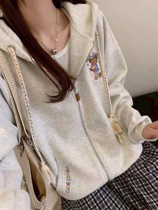 重工達菲熊刺繡連帽外套 重工達菲熊刺繡連帽外套