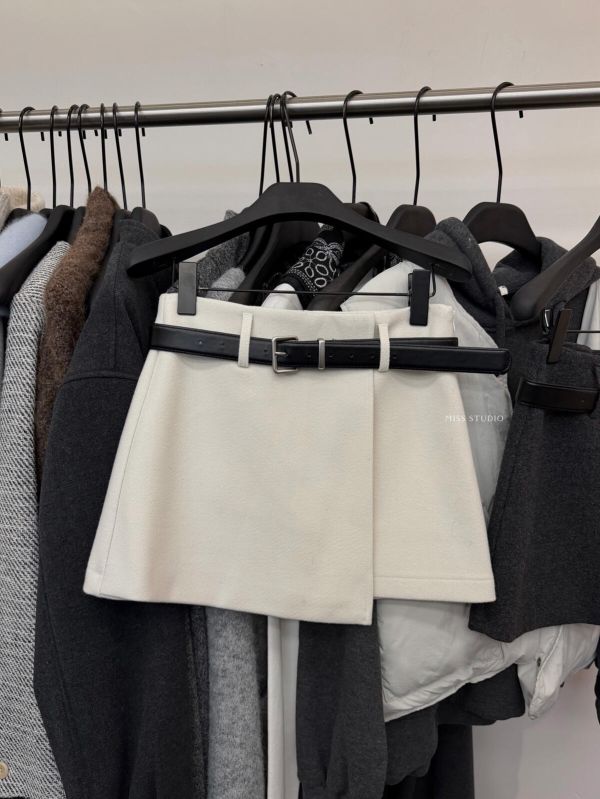 毛呢厚實直筒半身裙-3色 毛呢厚實直筒半身裙-3色