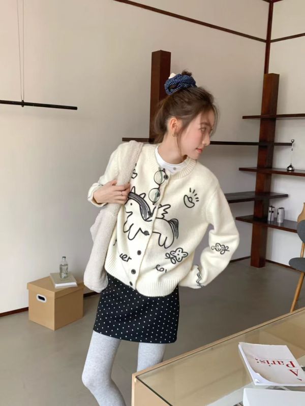 馬上有錢花立體提花針織外套毛衣-3色 馬上有錢花立體提花針織外套毛衣-3色