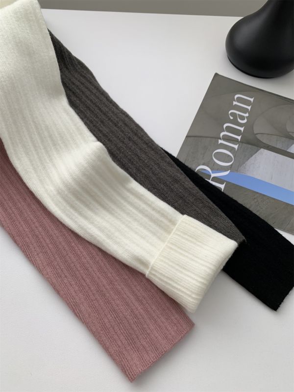 韓系無縫一體綿羊毛半高領針織打底衫-4色 韓系無縫一體綿羊毛半高領針織打底衫-4色