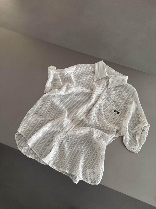 韓系高智風條紋提花小狗刺繡短袖襯衫 韓系高智風條紋提花小狗刺繡短袖襯衫