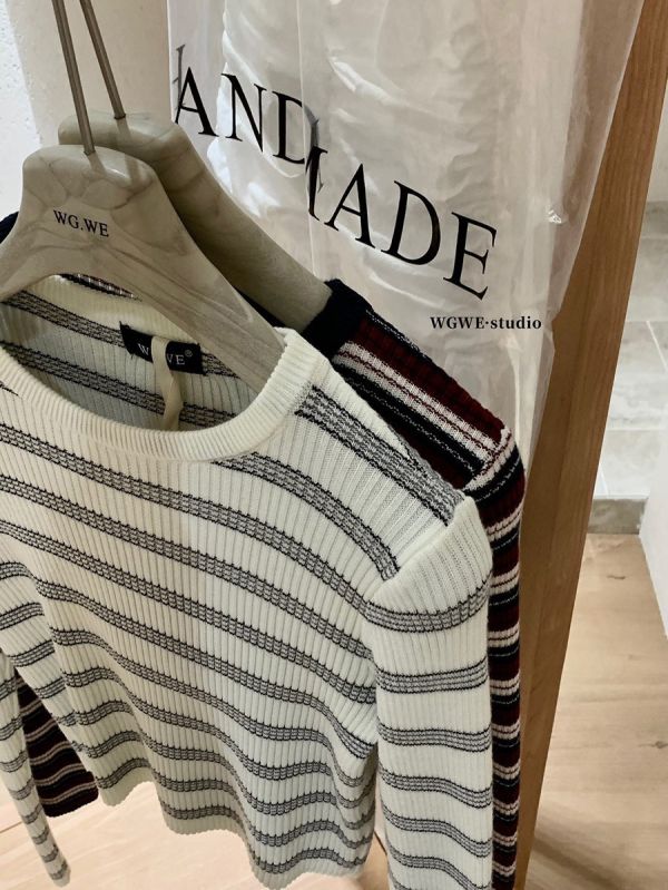 撞色條紋百搭修身針織上衣-2色 撞色條紋百搭修身針織上衣-2色