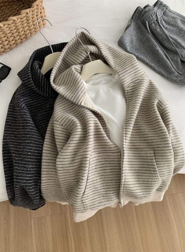 慵懶鬆弛感條紋廓形拉鍊連帽外套-2色 慵懶鬆弛感條紋廓形拉鍊連帽外套-2色