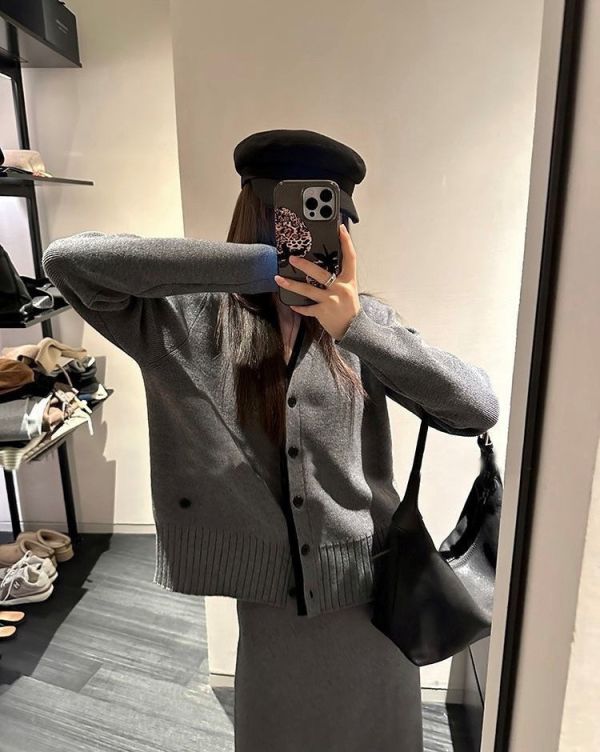 撞色小香風氣質單排扣v領上衣+半身裙套裝-3色 撞色小香風氣質單排扣v領上衣+半身裙套裝-3色