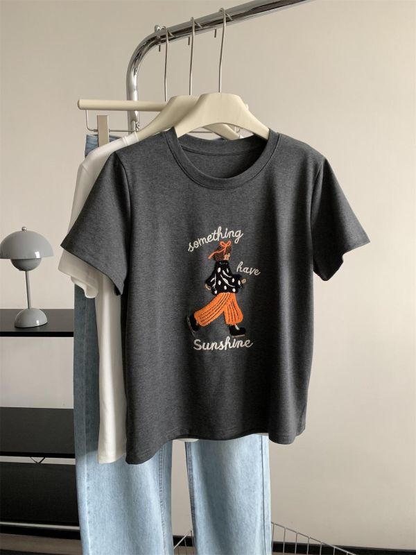 小女孩立體刺繡棉質減齡舒適T-2色 小女孩立體刺繡棉質減齡舒適T-2色