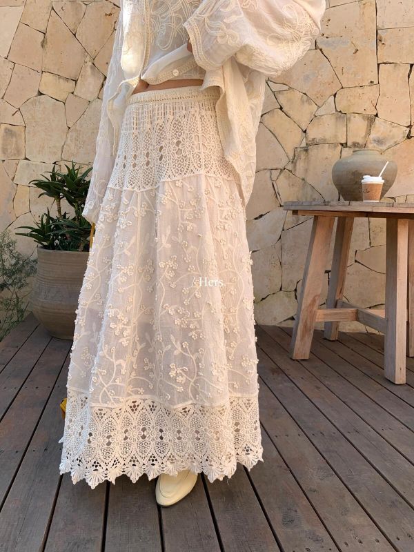 法式復古氣質重工提花鏤空蕾絲裙 法式復古氣質重工提花鏤空蕾絲裙
