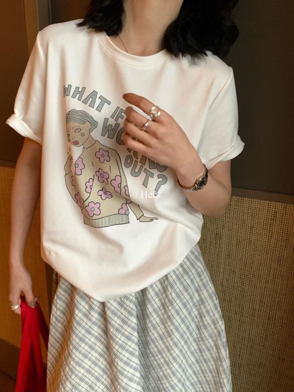 趣味小眾女孩圖案短袖T恤-2色 趣味小眾女孩圖案短袖T恤-2色