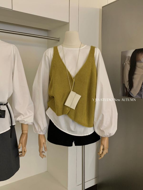 韓系寬鬆顯瘦襯衫+V領針織馬甲背心-4色 韓系寬鬆顯瘦襯衫+V領針織馬甲背心-4色