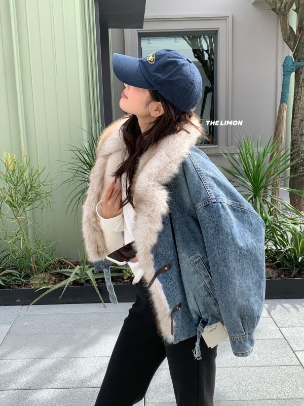 設計感重工拼接加絨大毛領毛衣保暖牛仔外套 設計感重工拼接加絨大毛領毛衣保暖牛仔外套