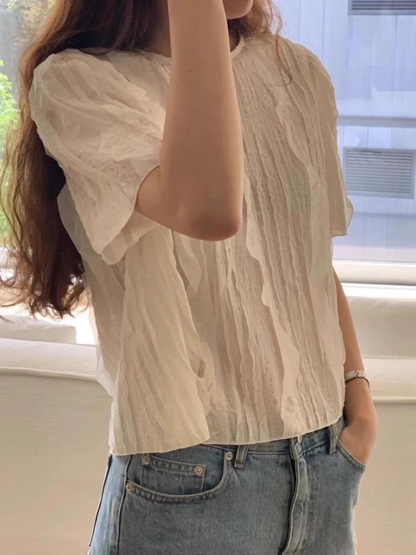 Korea 褶皺流蘇木耳邊上衣-2色 Korea 褶皺流蘇木耳邊上衣-2色