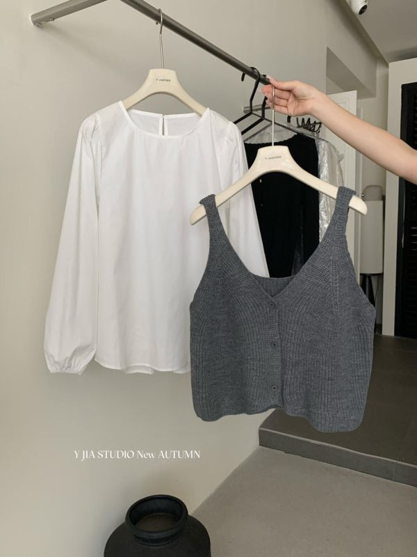 韓系寬鬆顯瘦襯衫+V領針織馬甲背心-4色 韓系寬鬆顯瘦襯衫+V領針織馬甲背心-4色