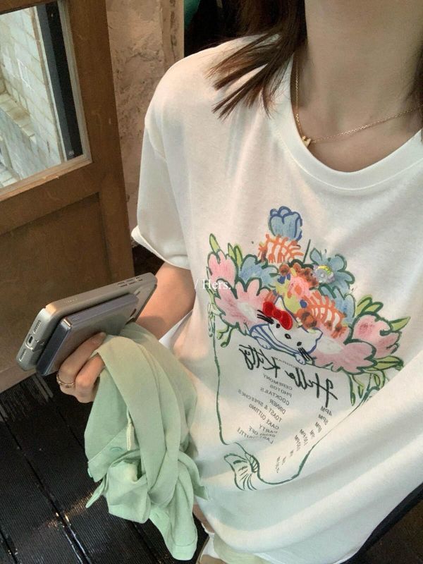 韓系花卉卡通印花寬鬆上衣 韓系花卉卡通印花寬鬆上衣