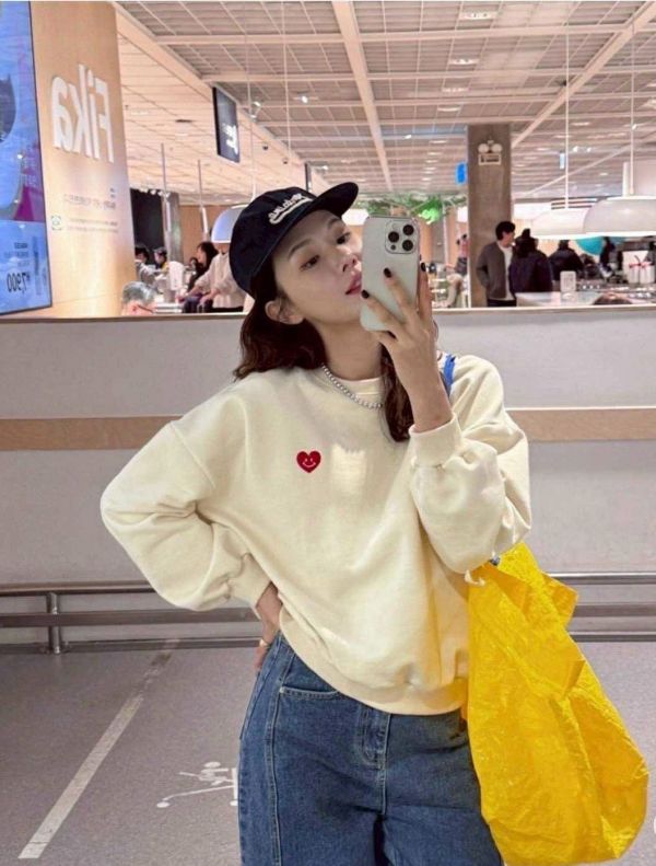 精緻胸口小愛心刺繡tee-2色 精緻胸口小愛心刺繡tee-2色