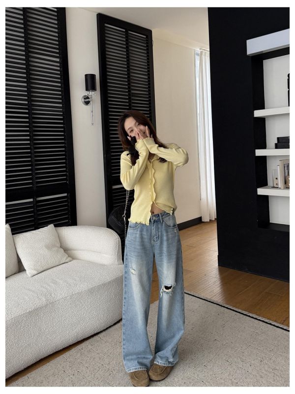 滿滿活力～洋氣淺色破洞直筒闊腿褲 滿滿活力～洋氣淺色破洞直筒闊腿褲