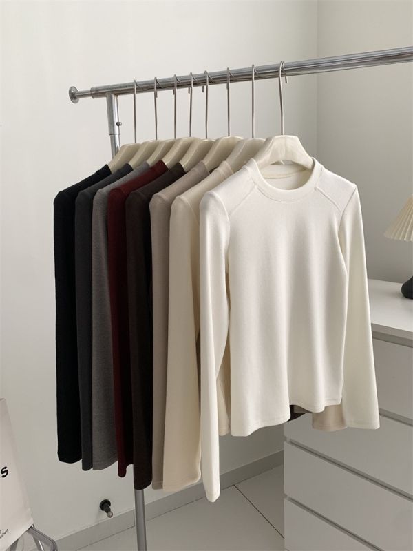 柔糯親膚好穿設計感正肩保暖打底上衣-8色 柔糯親膚好穿設計感正肩保暖打底上衣-8色