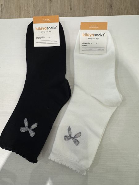 Korea 蝴蝶結中桶襪-2色 Korea 蝴蝶結中桶襪-2色