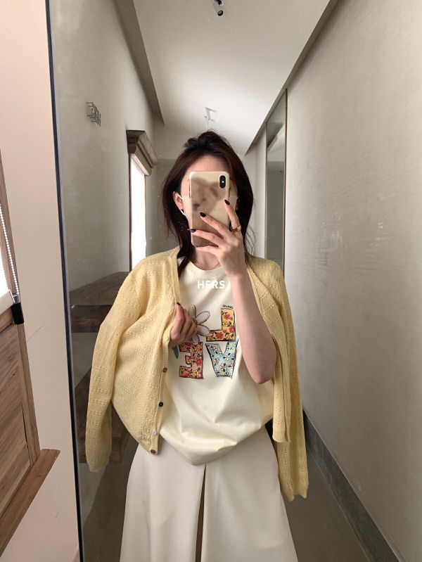 氣質溫柔彩扣設計防曬女短針織罩衫-3色 氣質溫柔彩扣設計防曬女短針織罩衫-3色