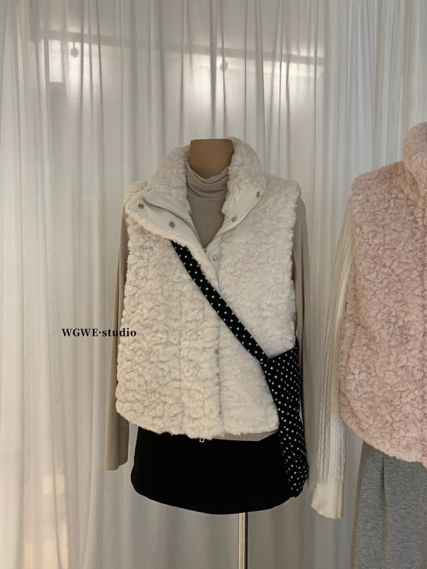 氣質百搭立領單排扣保暖毛絨背心-3色 氣質百搭立領單排扣保暖毛絨背心-3色