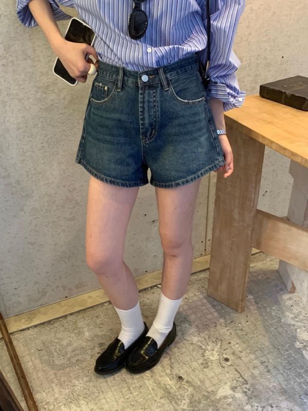 做舊工藝洗水牛仔高腰牛仔褲 做舊工藝洗水牛仔高腰牛仔褲