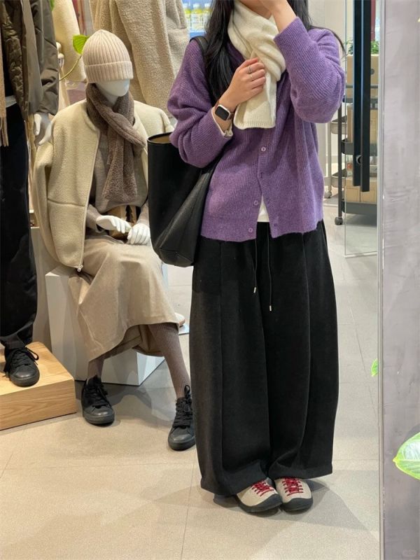 藍色顯白羊毛開衫百搭氣質針織上衣-4色 藍色顯白羊毛開衫百搭氣質針織上衣-4色