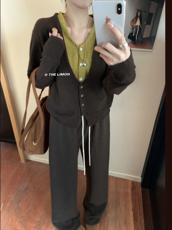 假兩件V領氛圍感  羊毛不厚重氣質針織上衣-5色 假兩件V領氛圍感  羊毛不厚重氣質針織上衣-5色