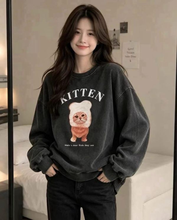 超萌小貓寬鬆水洗大學tee 超萌小貓水洗大學tee
