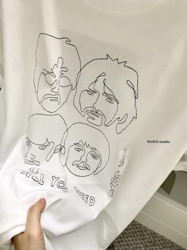 韓系披頭印花設計感寬鬆T恤-2色 韓系披頭印花設計感寬鬆T恤-2色