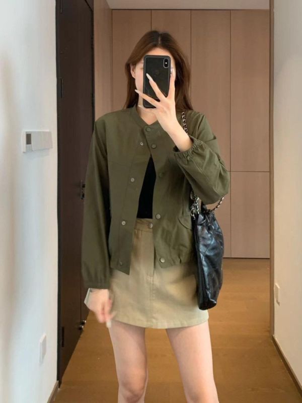 質感立體剪裁 挺闊立領夾克外套-2色 質感立體剪裁 挺闊立領夾克外套-2色