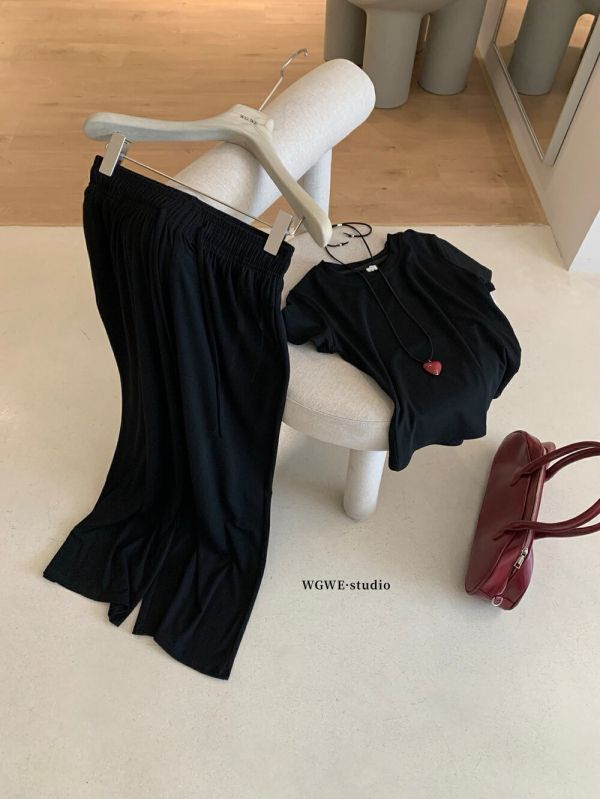 一套就是方便 舒適休閒垂感套裝-2色 一套就是方便 舒適休閒垂感套裝-2色