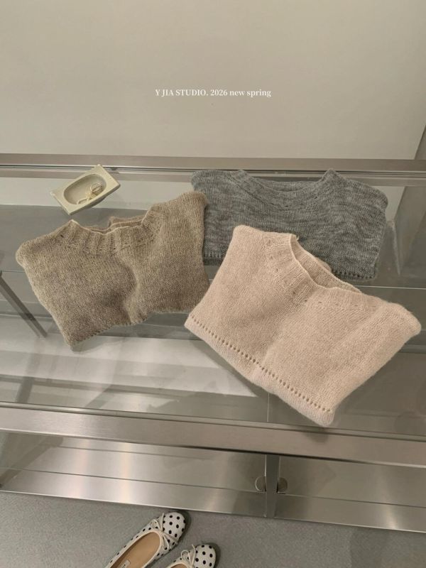 溫柔小姐姐質感鏤空透氣針織上衣-3色 溫柔小姐姐質感鏤空透氣針織上衣-3色