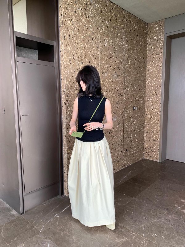 氣質微高領修身百搭針織背心-2色 氣質微高領修身百搭針織背心-2色