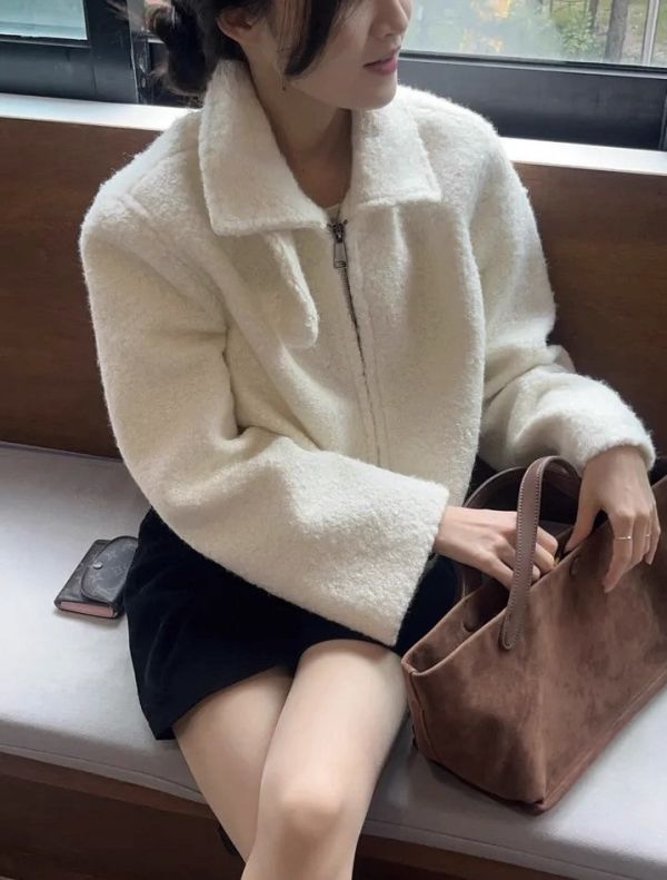 Korea 短款輕量質感毛呢外套 Korea 短款輕量質感毛呢外套