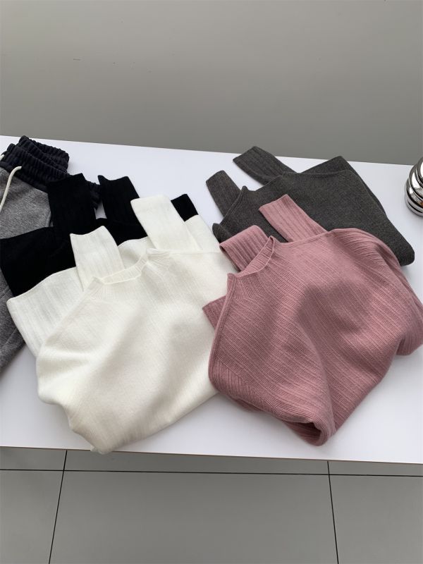 韓系無縫一體綿羊毛半高領針織打底衫-4色 韓系無縫一體綿羊毛半高領針織打底衫-4色