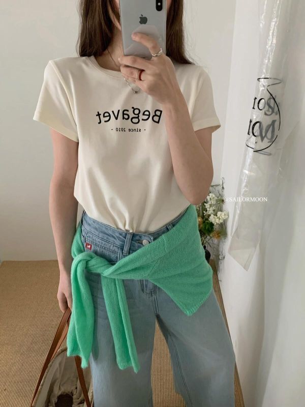 簡約字母百搭印花T恤-4色 簡約字母百搭印花T恤-4色