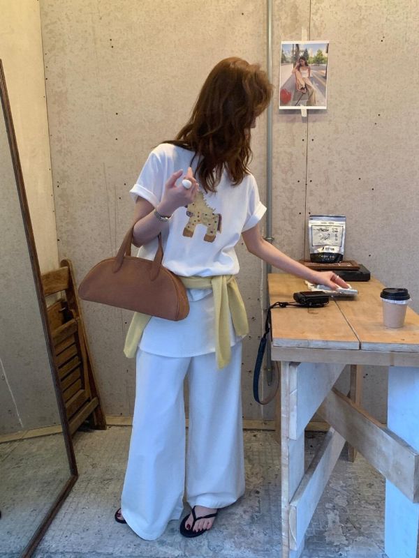 休閒小馬印花 少女感減齡T-3色 休閒小馬印花 少女感減齡T-3色