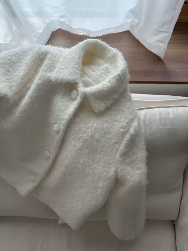 Korea 羊圈毛翻領氣質外套-2色 Korea 羊圈毛翻領氣質外套-2色