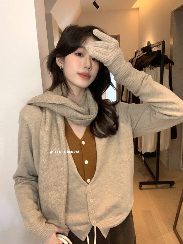 假兩件V領氛圍感  羊毛不厚重氣質針織上衣-5色 假兩件V領氛圍感  羊毛不厚重氣質針織上衣-5色