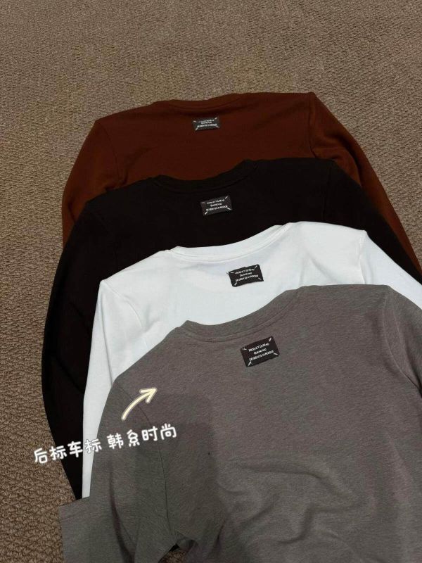 多色 純色磨毛背後標籤短款百搭圓領上衣 多色 純色磨毛背後標籤短款百搭圓領上衣
