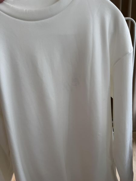 內裏加絨 冬季實穿大白T 寬鬆開衩上衣 內裏加絨 冬季實穿大白T 寬鬆開衩上衣