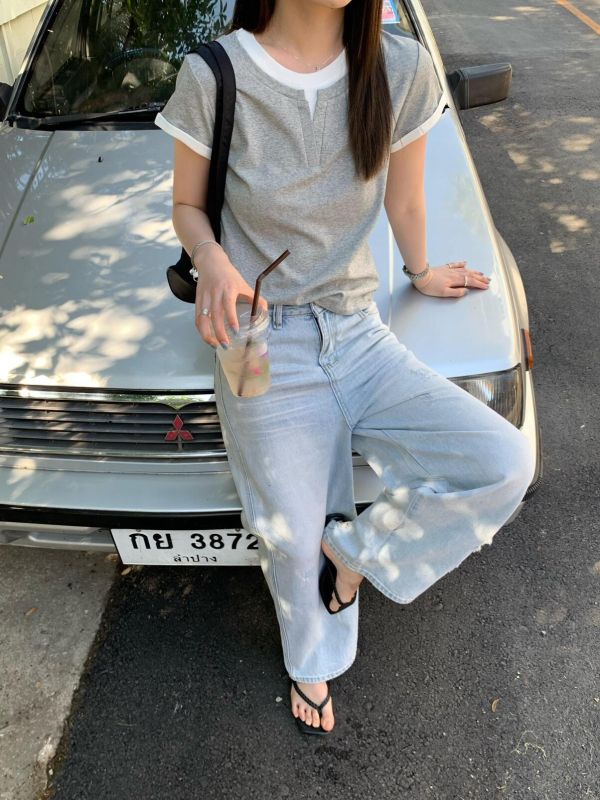 時尚修身撞色條紋正肩圓領上衣-3色 時尚修身撞色條紋正肩圓領上衣-3色