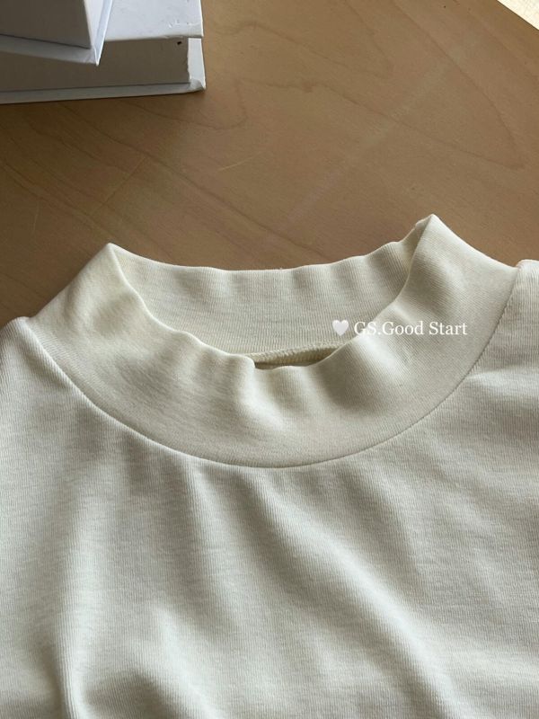 溫柔風氣質鴕鳥毛拼接加厚半高領打底衫 溫柔風氣質鴕鳥毛拼接加厚半高領打底衫